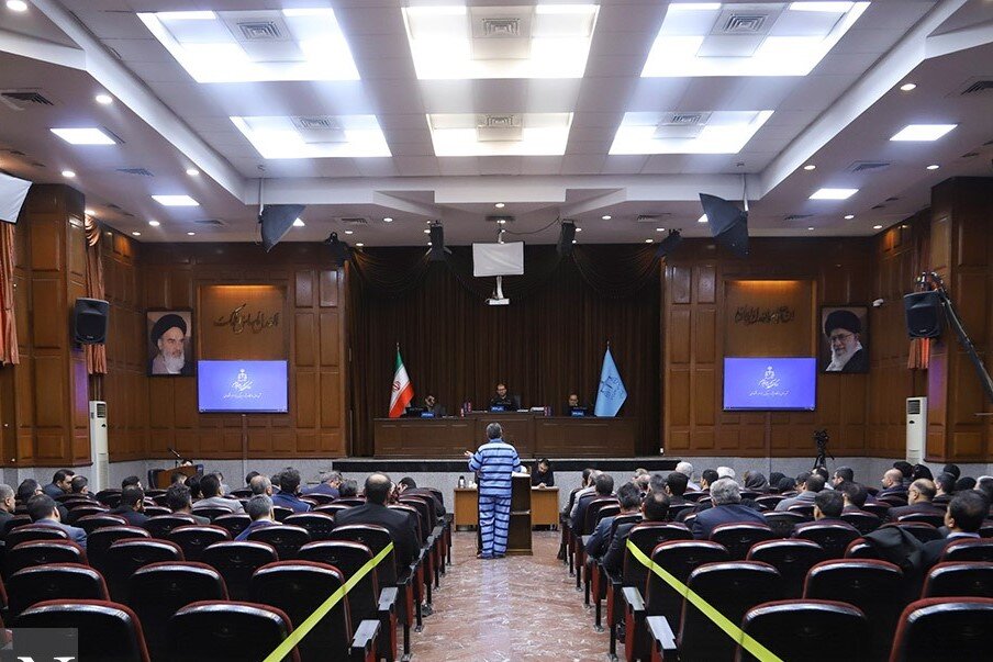 آخرین دفاع متهم ردیف اول چای دبش؛ ماجرای دریافت۳میلیارد و ۳۰۰میلیون یورو ارز | تغییر برچسب چایهای وارداتی از کنیایی به هندی