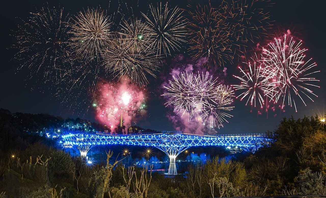 نورافشانی تهران