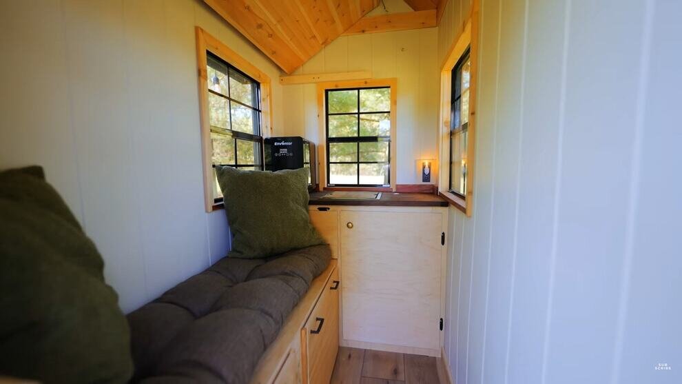 تصاویر داخل کوچکترین خانه جهان ؛ حاضرید اینجا زندگی کنید؟ تصاویر داخل کوچکترین خانه جهان ؛ حاضرید اینجا زندگی کنید؟