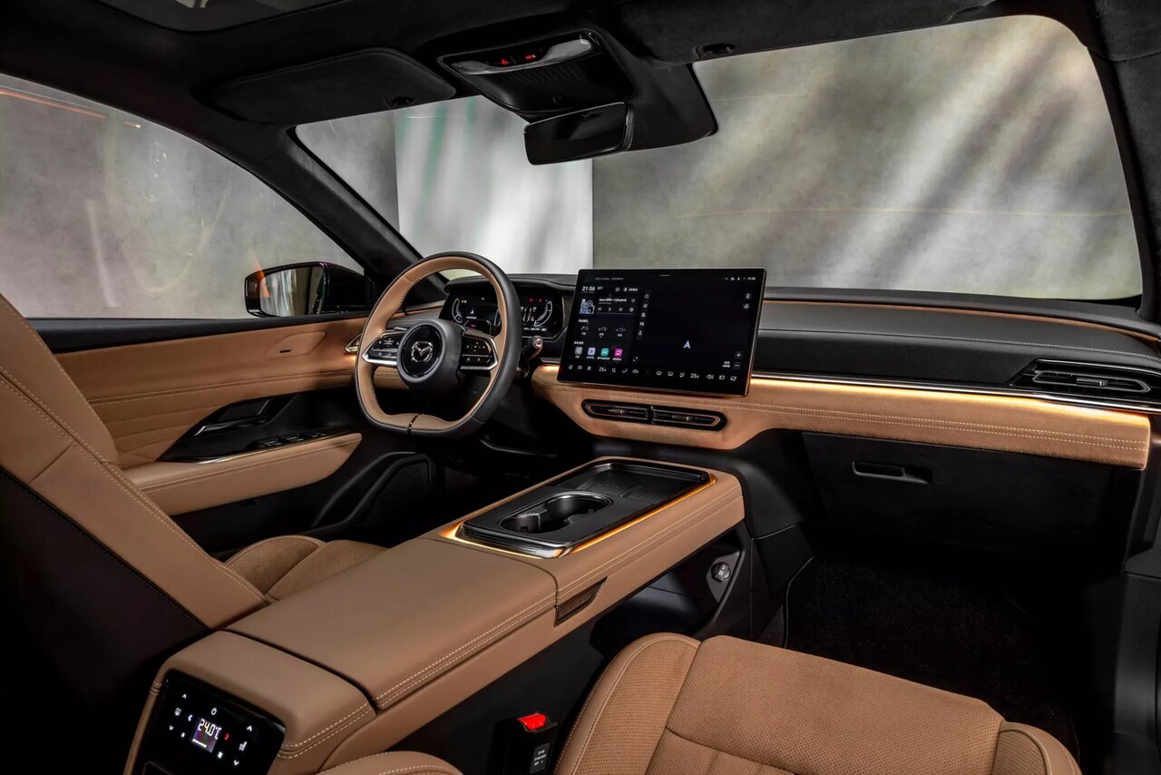 خودروی وارداتی بازار ایران برای اروپاییها معرفی شد | تصاویر