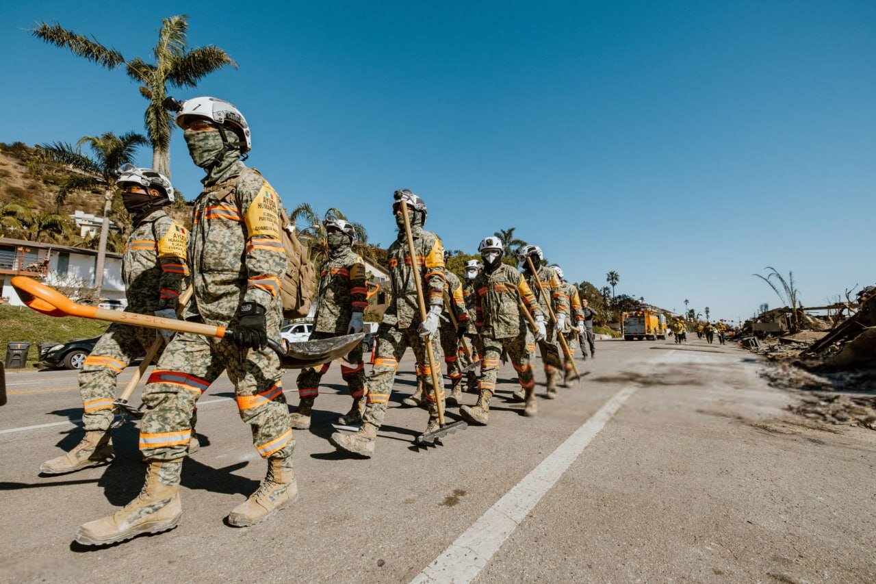 پاکسازی مناطق آسیب دیده لس آنجلس آغاز شد | تصاویر