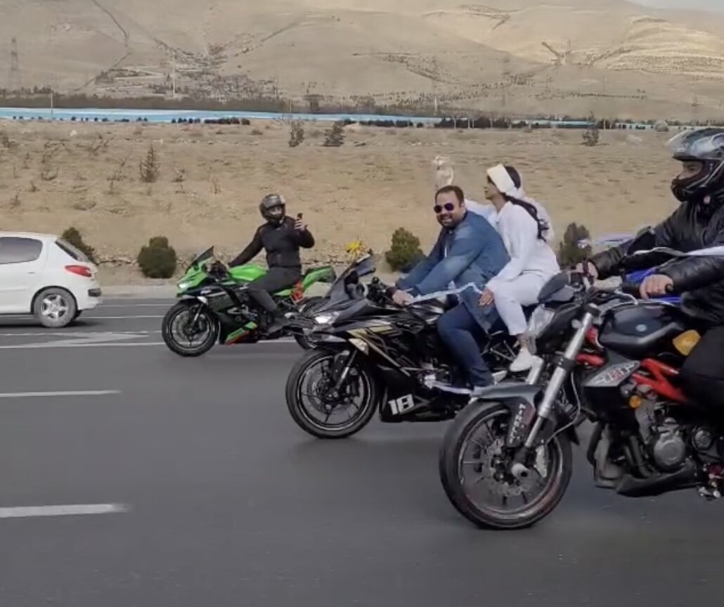 عروسگردانی