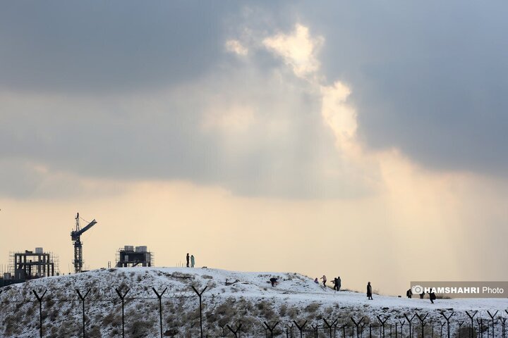 یک روز برفی در تهران
