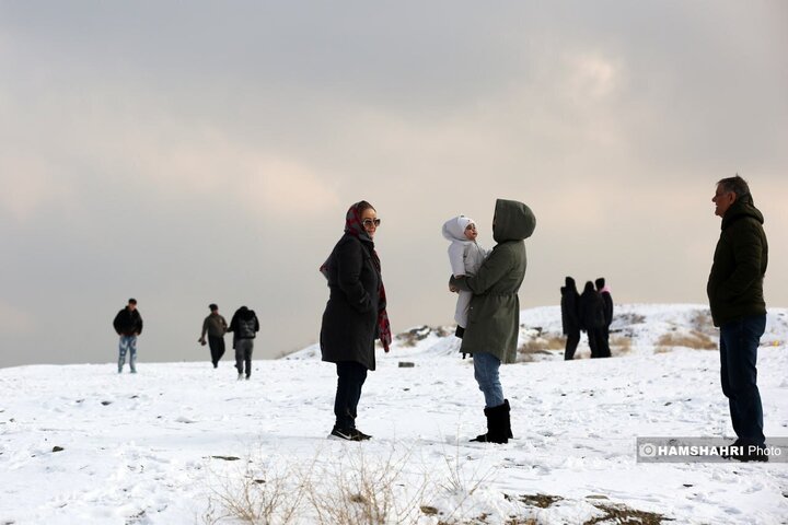 یک روز برفی در تهران