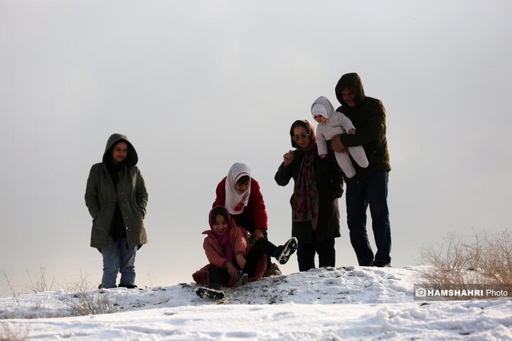 یک روز برفی در تهران