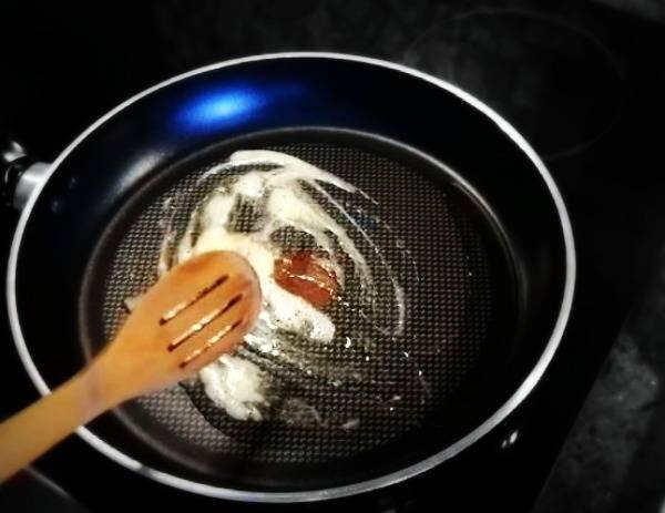 روش تهیه ته چین مرغ برای ۶ نفر | فوت و فن خوشعطر و خوشمزه شدن ته چین مرغ ؛ ادویه مرغ را چه موقع به غذا اضافه کنیم ؟