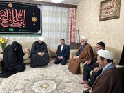 تصاویری از حضور رئیس عدلیه در منازل شهیدان رازینی و مقیسه