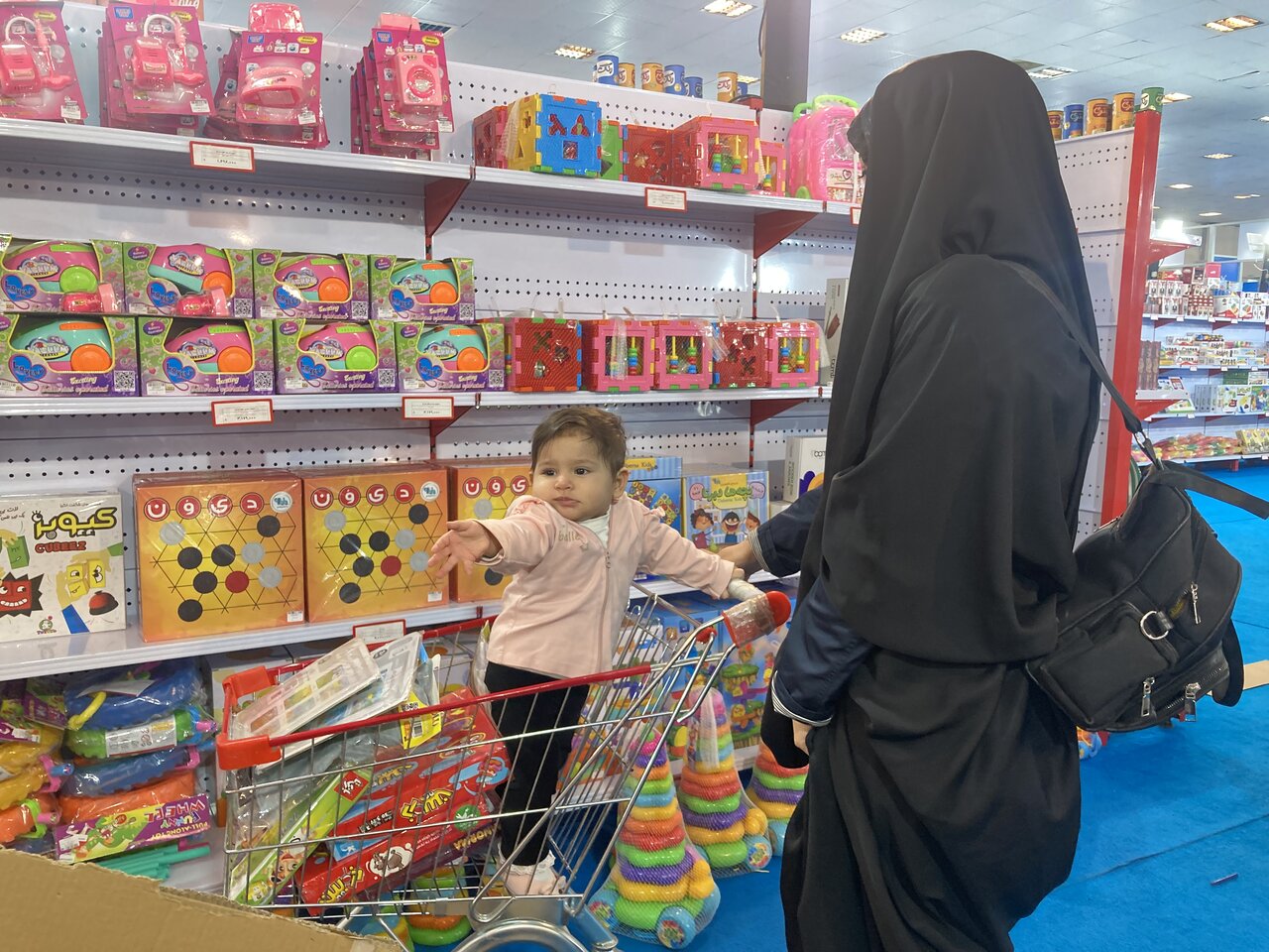 یکهتازی لبوبو |درباره عروسکی که ذهن و دل بچه ها را تسخیر کرده است!