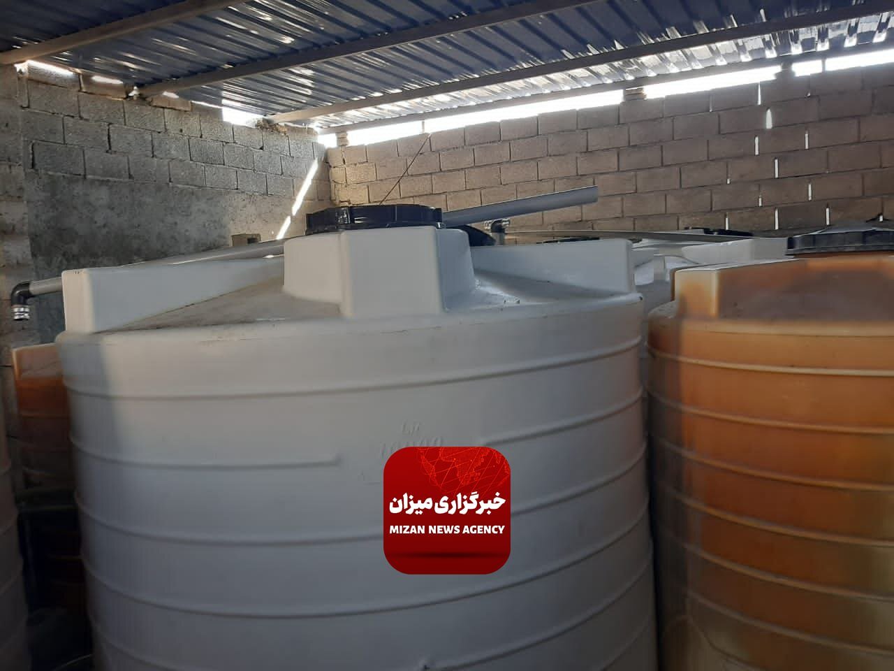 ادوات قاچاق ۲ باند بزرگ قاچاق سوخت در شهرستان بندرلنگه | تصاویر