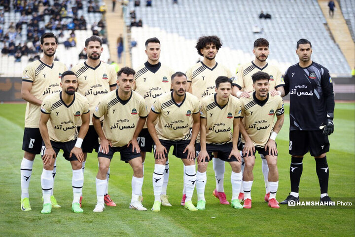 بازی فوتبال استقلال و شمس آذر قزوین