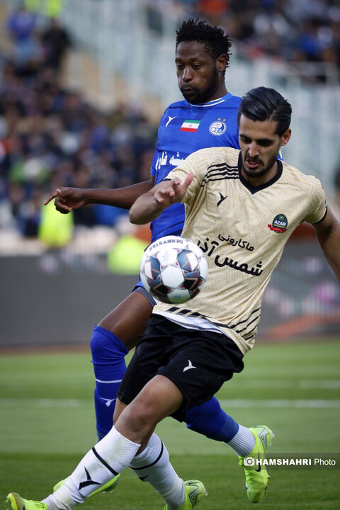 بازی فوتبال استقلال و شمس آذر قزوین