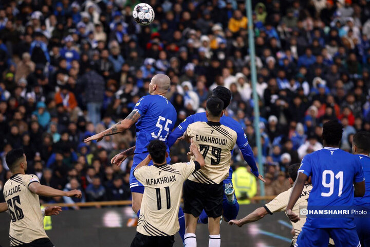 بازی فوتبال استقلال و شمس آذر قزوین