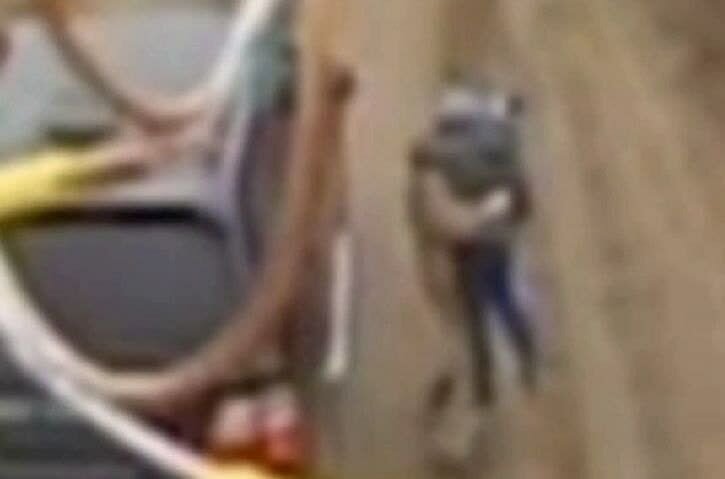 انصراف احساسی سرباز روس از شلیک به سرباز اوکراینی + ویدئو | ماجرا چه بود؟