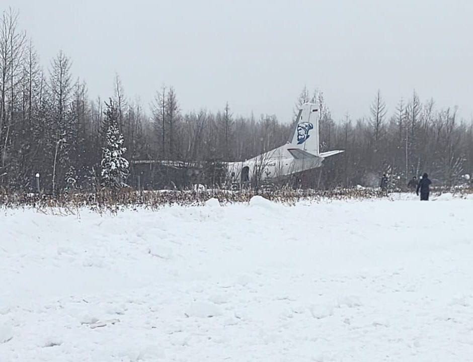 خروج یک‌ هواپیمای مسافربری از باند برفی فرودگاه در روسیه + ویدئو