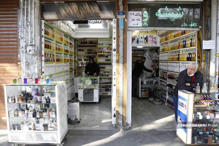 کوچه مروی صنف عطر و ادکلن فروشها
