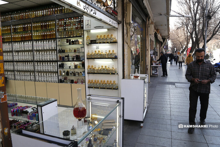 کوچه مروی صنف عطر و ادکلن فروشها