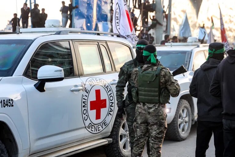 چرا اسرائیل فقط به دنبال آزادی این زن است؟+ تصاویر | اختلافها بالا گرفت؛ آربل یهود کیست؟