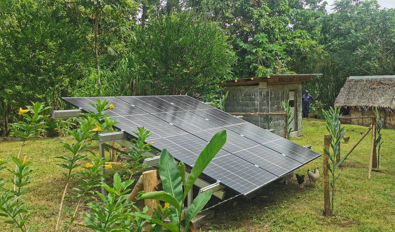 چطور پنلهای خورشیدی میتوانند دنیا را از بحران انرژی نجات دهند؟