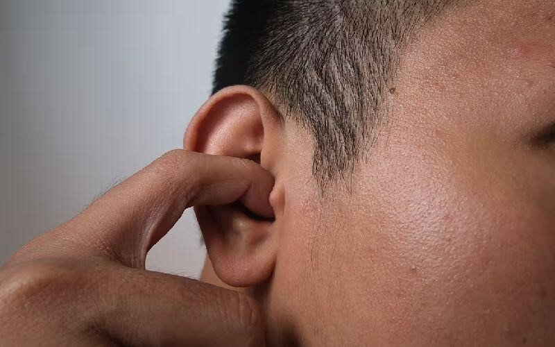 چرا گوشتان میخارد؟ ۵ دلیل شایع که باید بدانید
