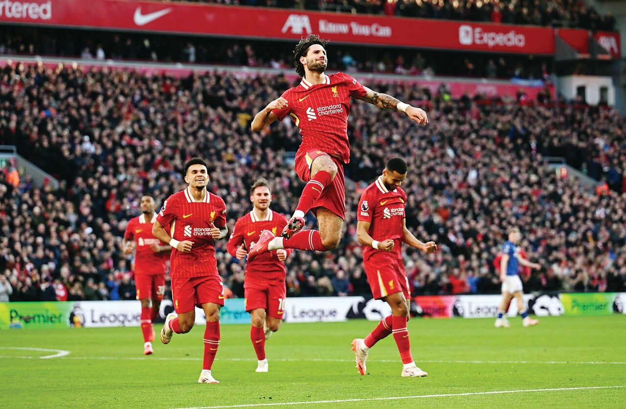 جابهجاییهای غولآسا در فوتبال جزیره