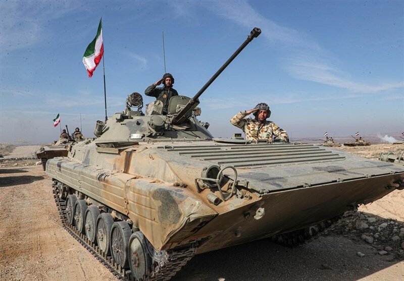 رزمایش تهاجمی ارتش در غرب کشور | حضور سرلشکر باقری در منطقه رزمایش | تصاویر