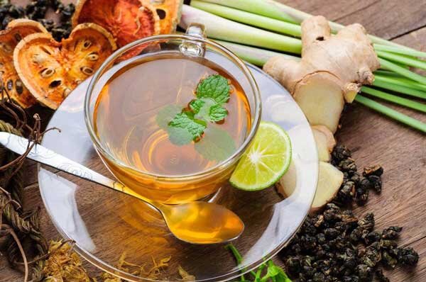 چطور برای زمستان دمنوش مریمگلی با لیمو درست کنیم؟ دمنوش