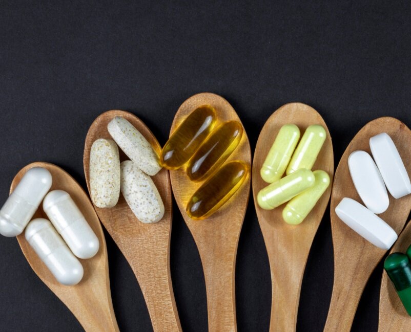 اگر عمر طولانی میخواهید مراقب این مکملها باشید