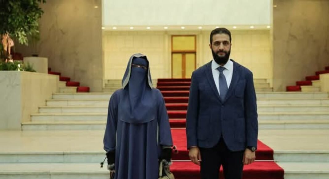 واکنش جنجالی الجولانی به تعداد همسرانش | واکنشها به انتشار تصاویر همسر وی + تصاویر ظهور علنی همسر الجولانی