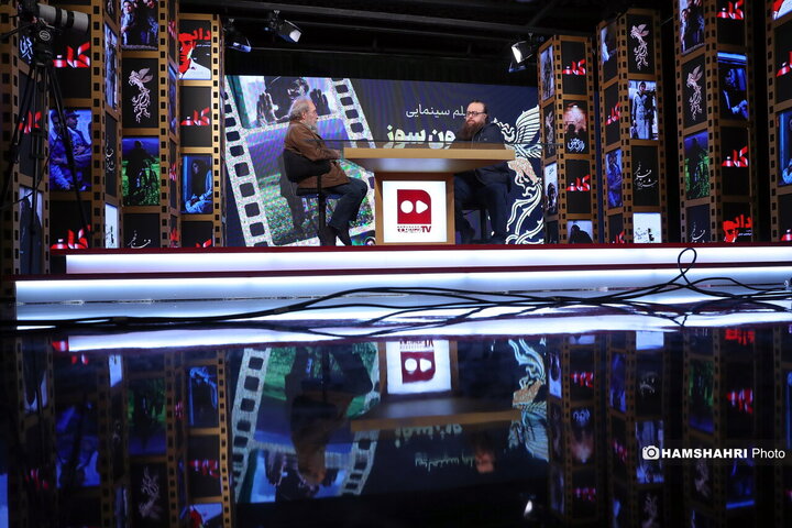 «کات» طوفانی آغاز کرد