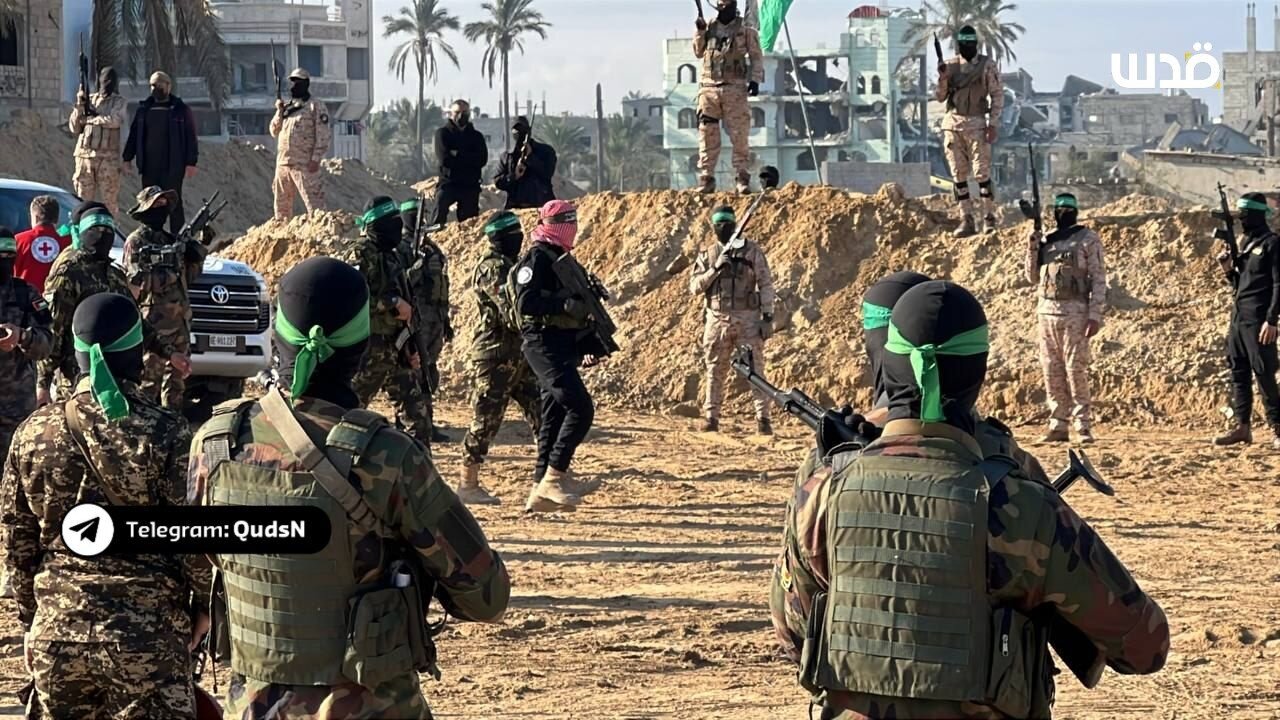 تبادل اسرا با خودروی غنیمتی از اسرائیل+ تصاویر | الجزیزه: حماس برای تلآویو غافلگیری دارد | تعجب رسانه های صهیونیستی از سلاحهای ویژه نیروهای قسام
