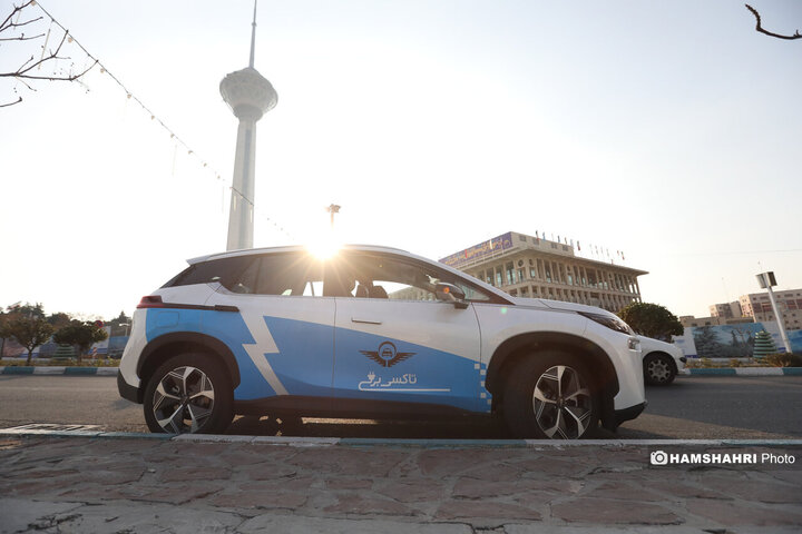 رونمایی از تاکسی برقیهای جدید تهران