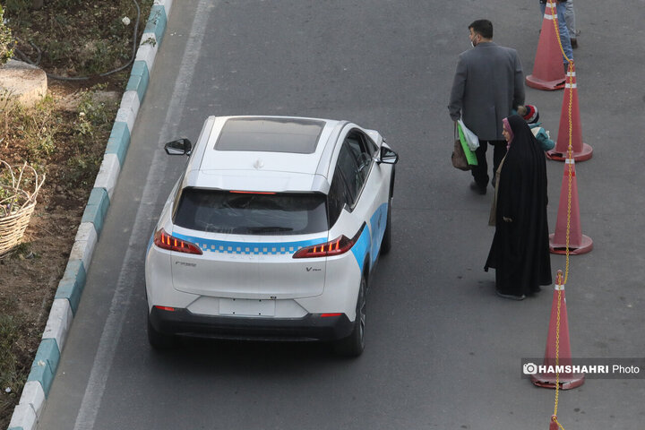 رونمایی از تاکسی برقیهای جدید تهران