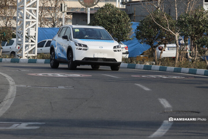 رونمایی از تاکسی برقیهای جدید تهران
