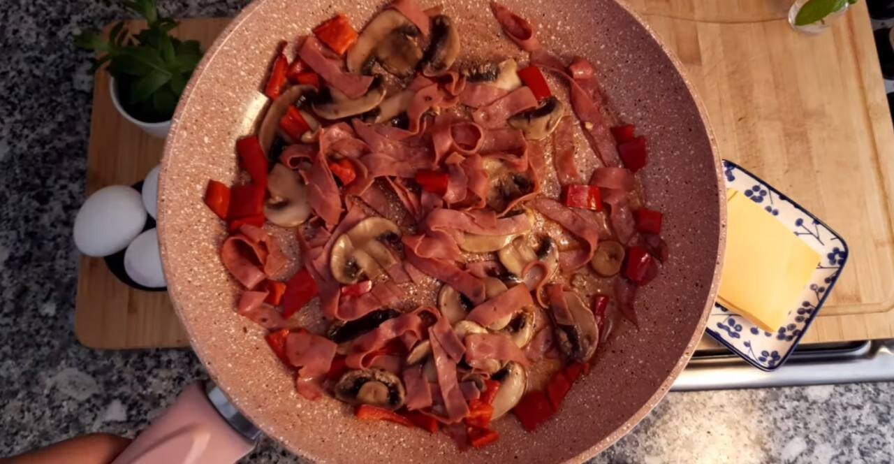 آموزش املت اسپانیایی، صبحانه حرفه ای کافی شاپی | بهترین انتخاب برای کودکان بدغذا