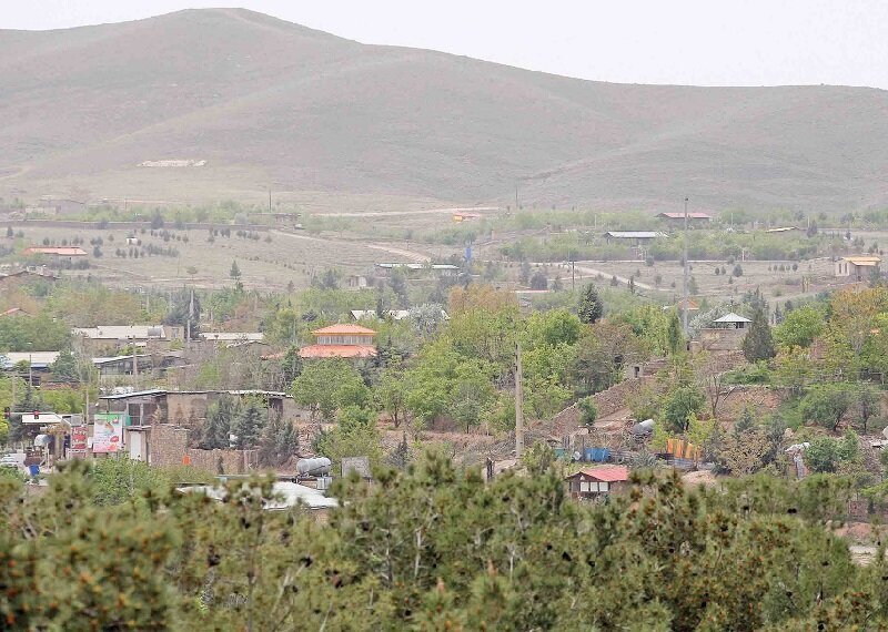 گشت و گذار در روستایی که رژیم پهلوی را به زانو در آورد