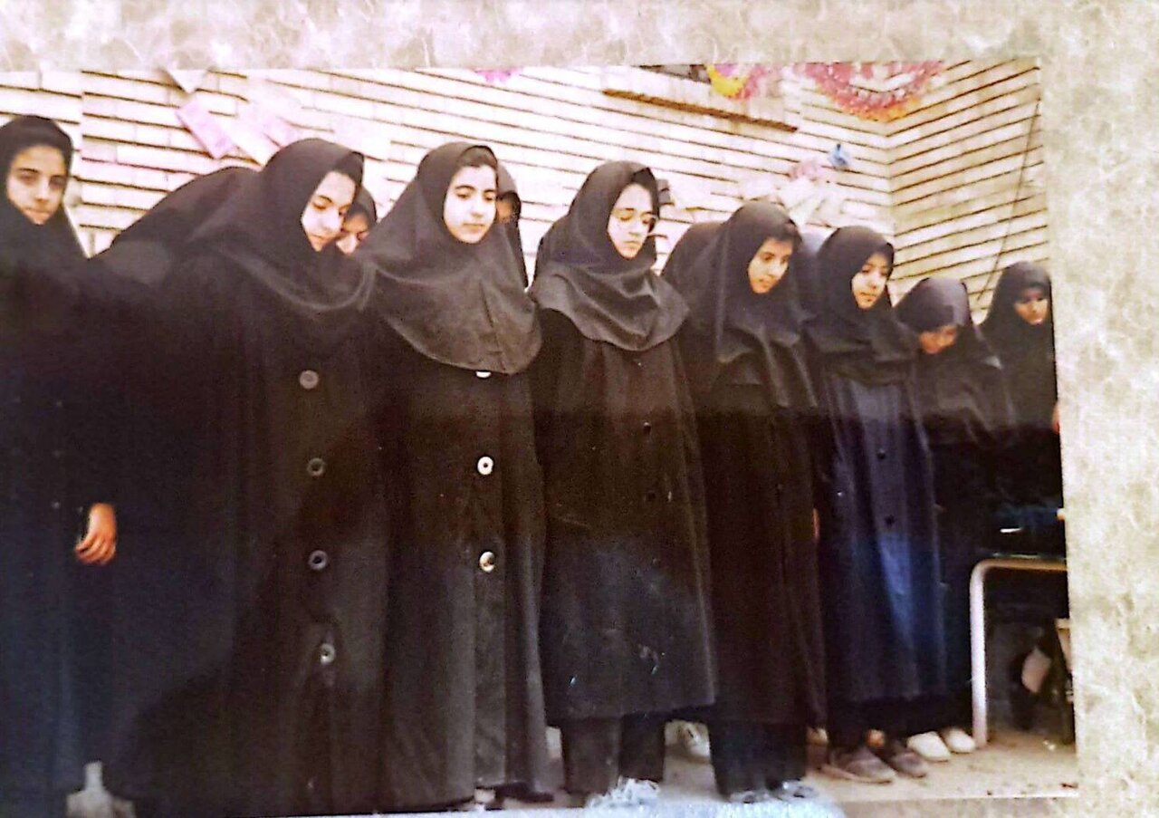 دبستان اسلامی حسنیه پایگاه انقلابی دختران طرشت | وقتی مدیر مدرسه انقلابیون را اخراج می‌کرد