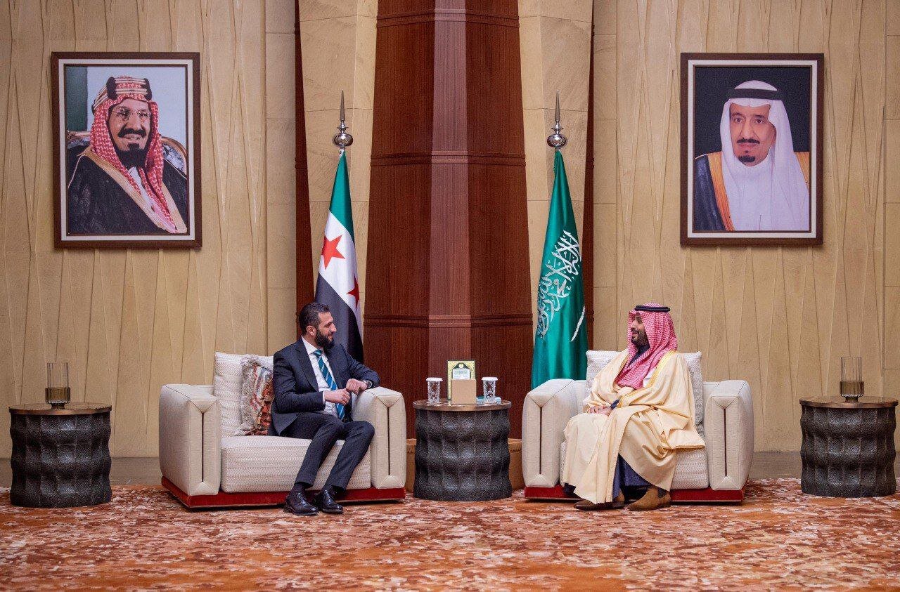 استقبال بنسلمان از جولانی در ریاض | تصاویر