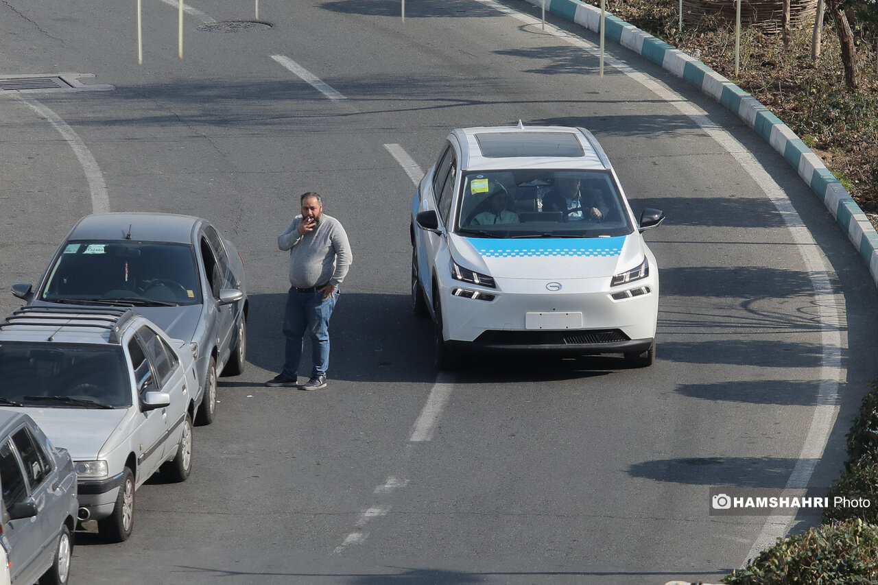 رونمایی از تاکسی برقی‌های جدید تهران
