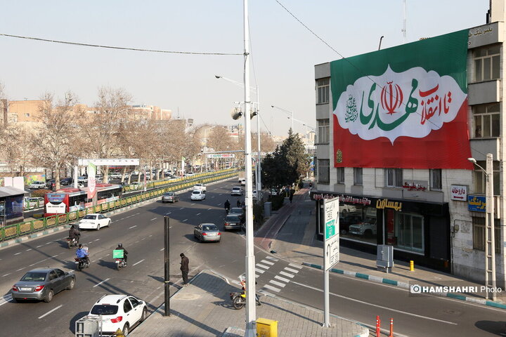 آذین بندی خیابانها به مناسبت دهه ی فجر