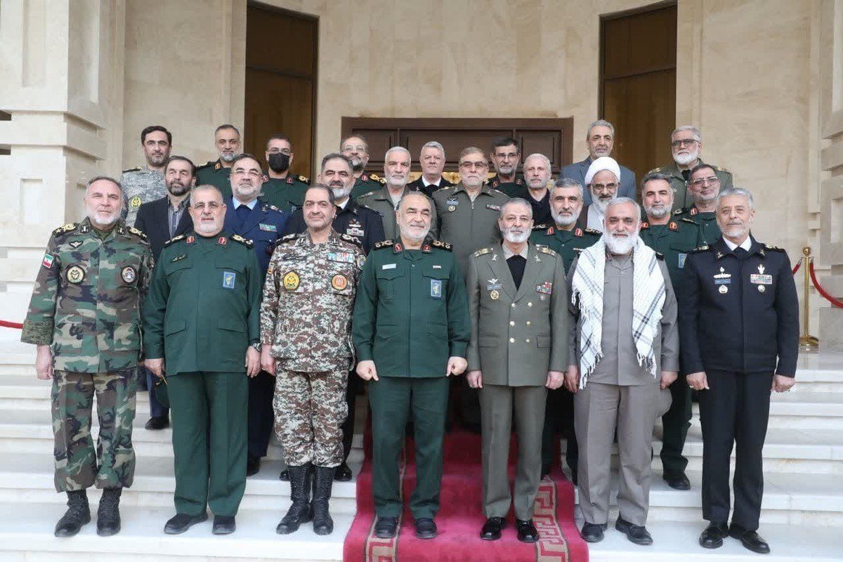 خوش و بش فرماندهان ارشد سپاه با فرماندهان و نظامیان ارتش | تصاویر