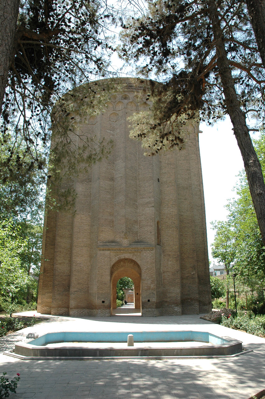 عکس های کمتر دیده شده از برج طغرل که بزرگترین ساعت آفتابی جهان است