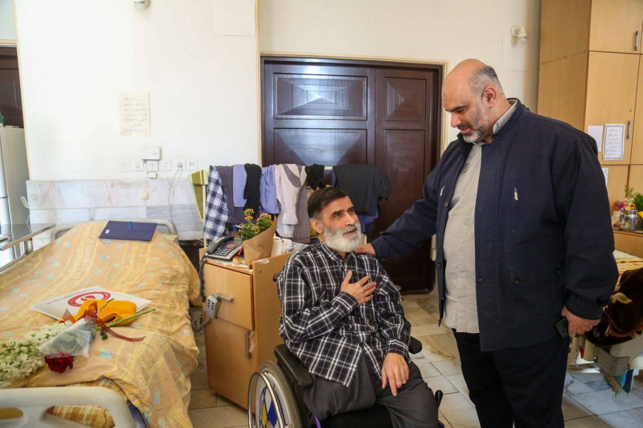 دیدار معاون شهردار با جانبازان