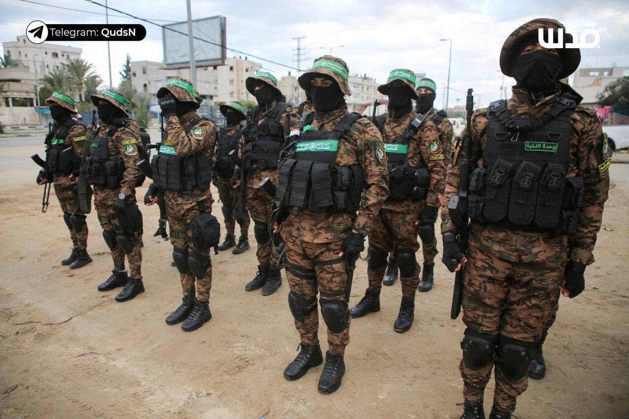 قاب‌هایی از آمادگی نیروهای کتائب القسام برای مراسم تبادل اسرا