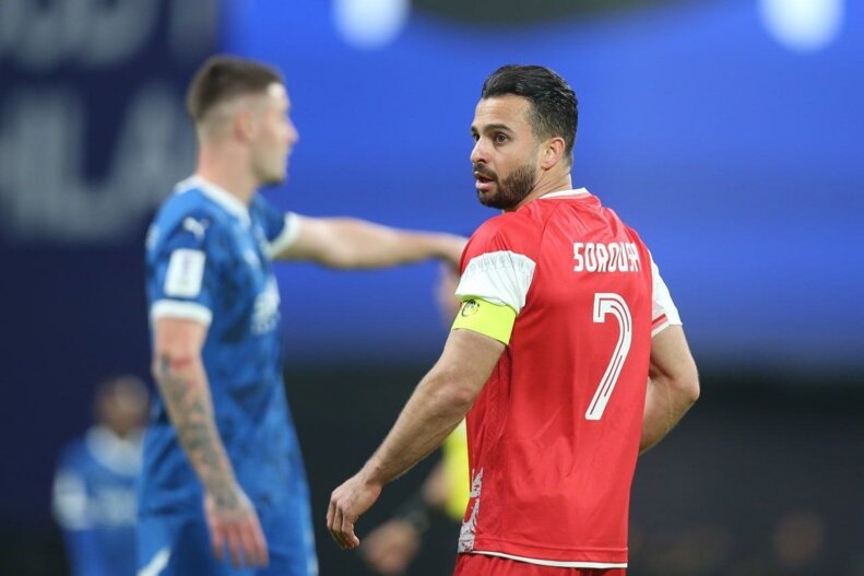 تصمیم خاص کارتال؛ بازوبند کاپیتانی از یک پرسپولیسی گرفته شد