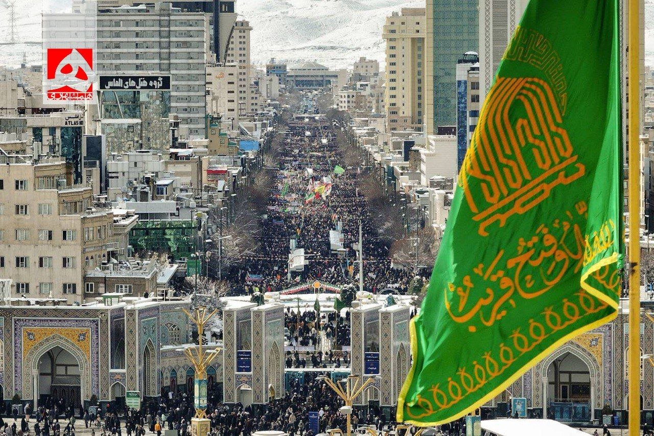 ایران زیر سایه پرچم امام رضا(ع)