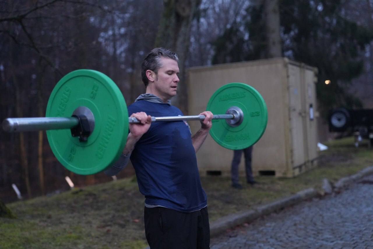 تصاویری از تمرینات ورزشی سربازان پایگاه نظامی آمریکا