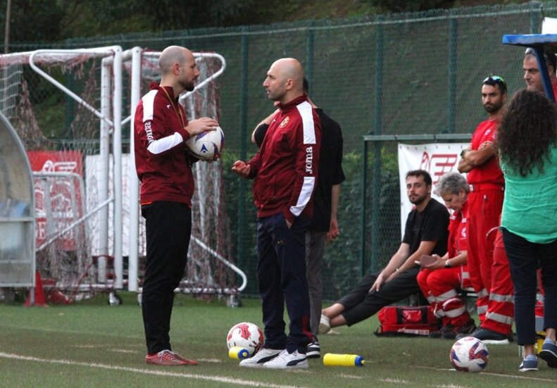 من دستیار ایرانی ماتزاری نیستم | هواداران استقلال دارند من را فالو میکنند اما...