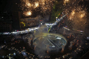 میدان ولیعصر نورافشانی می‌شود