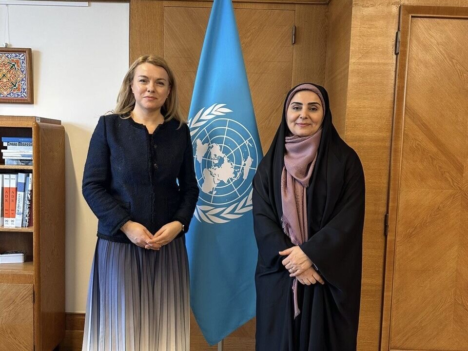 تصویری از وزیر زن دولت پزشکیان در سوئیس!