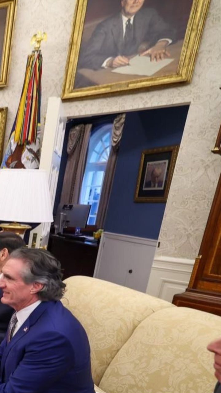 اقدام غیرمنتظره ترامپ در کاخ سفید | تصاویر